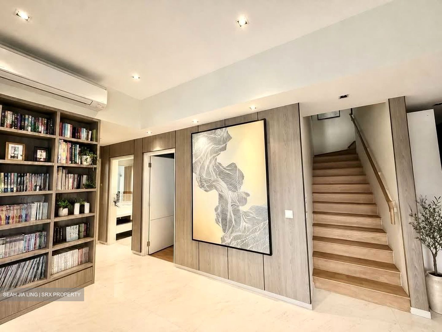 Lincoln Suites (D11), Condominium #570113461